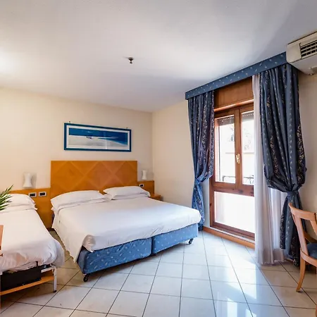 Hotel Centrale-3